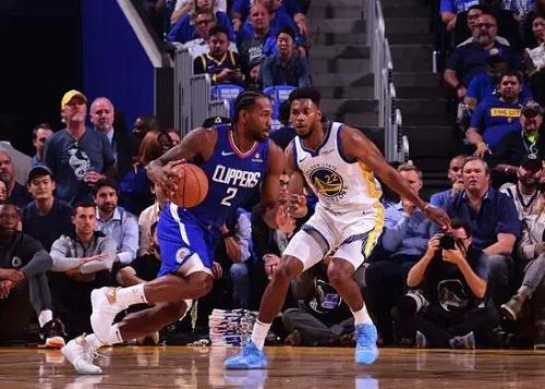  NBA战报：鹈鹕客场逆袭，麦科勒姆38分力克76人